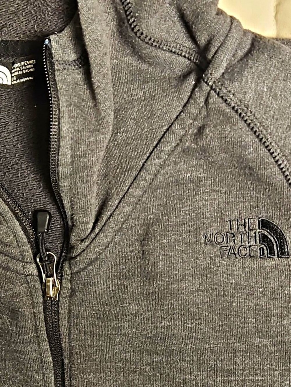 The North Face Women's Gray Fleece Full-Zip Hoodie Size L